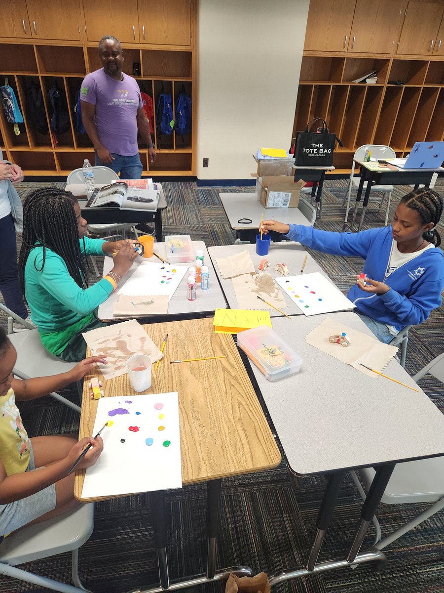 Kenya Bustos (@kbustosdiaz) on Twitter photo The Refugee Summer School program is off to a great start! Day 1 <a href="/JackieWoodson/">Jacqueline Woodson</a> The Day You Begin and Identity Trees. Day 2: Indy 500 STEM racecar and paint your car! #wearewayne <a href="/shdford317/">Shaunta Ford</a> Let's see what tomorrow has in store ๐ The Refugee Summer School program is off to a great start! Day 1 <a href="/JackieWoodson/">Jacqueline Woodson</a> The Day You Begin and Identity Trees. Day 2: Indy 500 STEM racecar and paint your car! #wearewayne <a href="/shdford317/">Shaunta Ford</a> Let's see what tomorrow has in store ๐