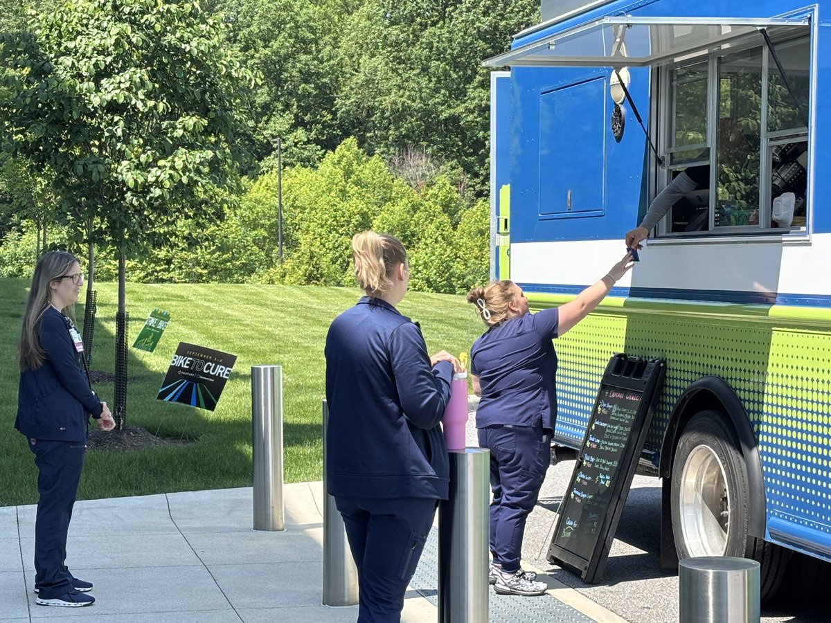 LMMCleveland's tweet image. Another picture perfect afternoon with @Metro45Cafe and the great folks @ClevelandClinic and their brand new Mentor hospital! Visit metro45.com to see where we are next and to book our incredible crew for your event
#greatfoodbetterstory