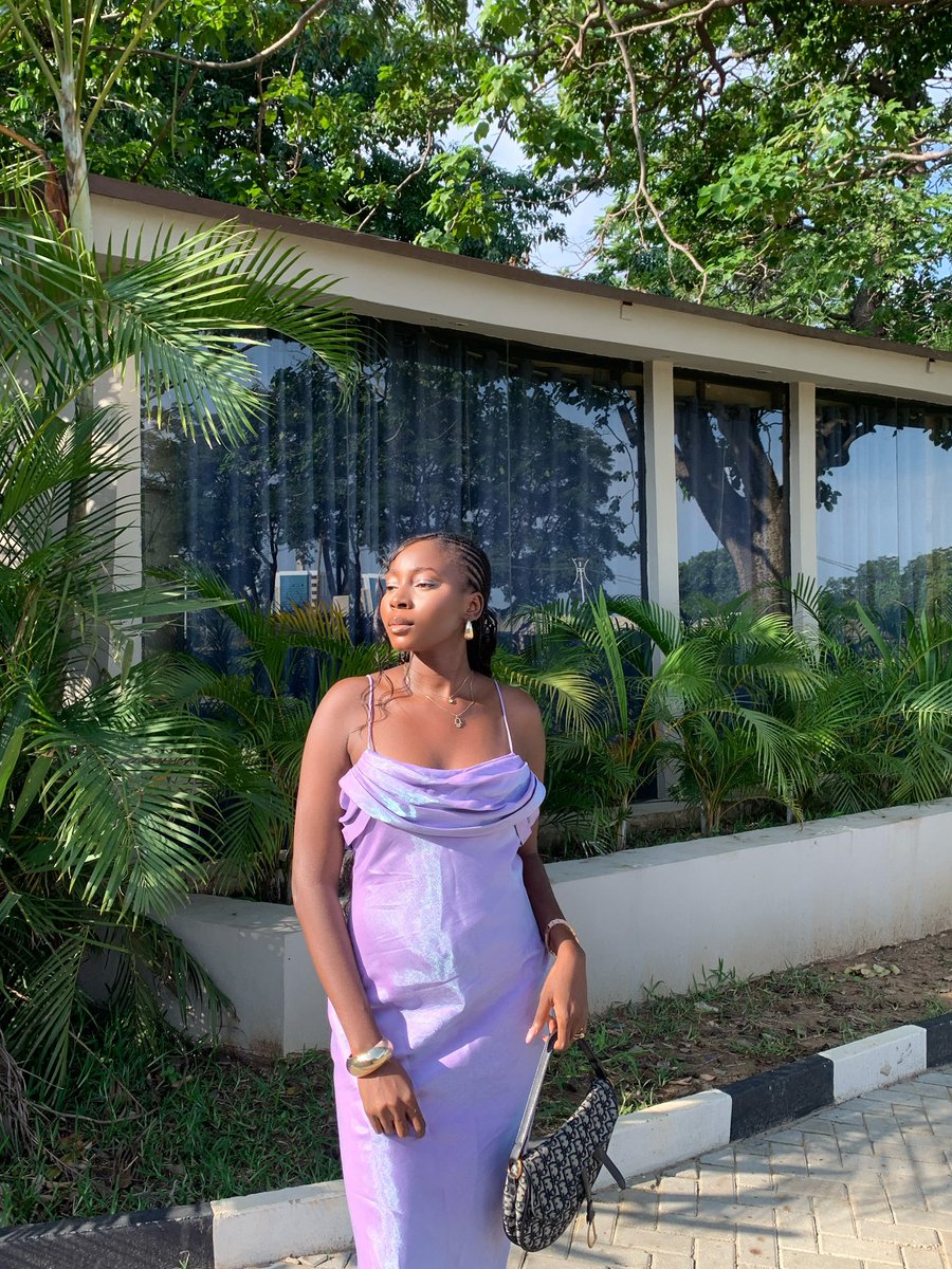 carphy20's tweet photo. Omo lodun 🤗🤗
Your favorite designer babe

Sope purr 🙂‍↔️💋
#kennythedesigner #EidulAdha2025 #designerbabe https://t.co/05KNQW2cEK