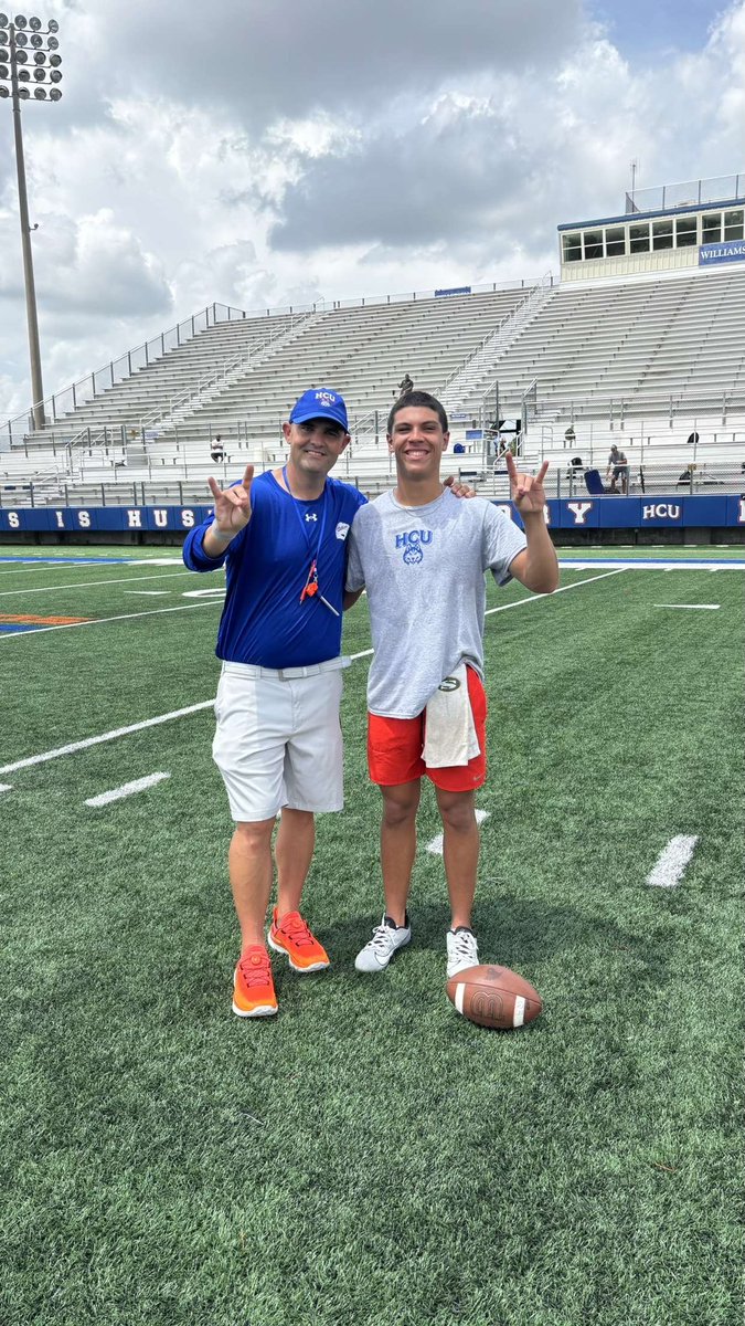 Gavin Guzman (@gavinguzman13) on Twitter photo Had a Great time competing at HCU! Great competition and an even better coaching staff! And Great meeting multiple coaches! #ETRTW #RecruitStratford #GoDawgs <a href="/StratfordFB1/">Stratford Spartan Football</a> <a href="/Coach_Nesbitt/">Mike Nesbitt</a> <a href="/HCUCoachBachtel/">Coach Jason Bachtel</a> <a href="/HCUFootball/">HCU Football</a> Had a Great time competing at HCU! Great competition and an even better coaching staff! And Great meeting multiple coaches! #ETRTW #RecruitStratford #GoDawgs <a href="/StratfordFB1/">Stratford Spartan Football</a> <a href="/Coach_Nesbitt/">Mike Nesbitt</a> <a href="/HCUCoachBachtel/">Coach Jason Bachtel</a> <a href="/HCUFootball/">HCU Football</a>