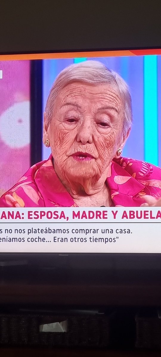belicc45's tweet photo. Grande Galiana...vivi veinte años de alquiler, después me compré un chalet viejo y el primer coche de tercera o cuarta mano cuando ya tenia 5 hijos.
No lo recuerdo con tristeza, solo que no teníamos necesidad del consumo de ahora. #YAS10Jun https://t.co/SOBWFbkJ4d
