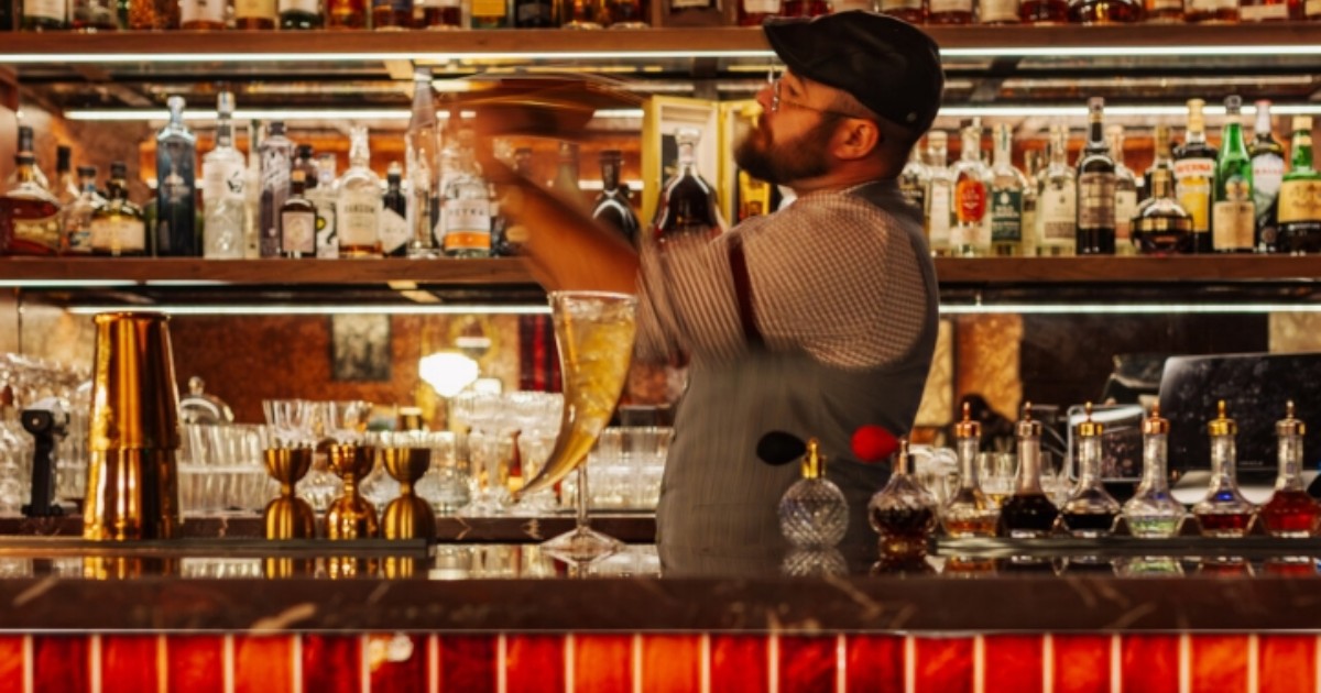 Embark on a culinary adventure as elevated as the Tetons at #FSJacksonHole. From the debut of @steadfirechophouse to the hidden allure of #80Proof and a poolside paradise, the Resort unveils an exciting lineup of new food and beverage summer offerings. bit.ly/4jwRWme