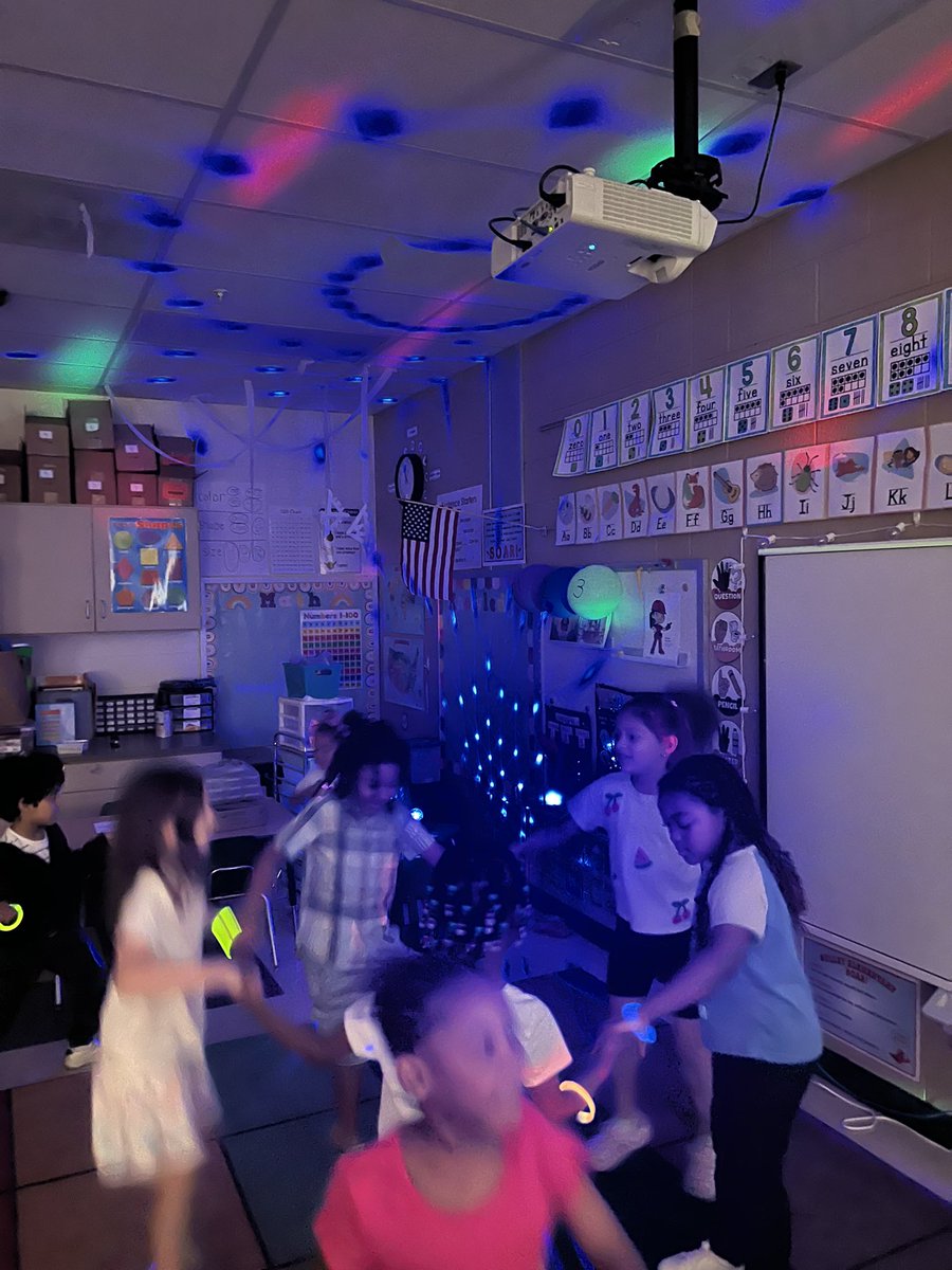 Mia Ferri (@ms_ferri_) on Twitter photo We had such a fun glow dance party today! 3 more days until summer! ☀️ <a href="/SolleyAACPS/">SolleyAACPS</a> #BelongGrowSucceed We had such a fun glow dance party today! 3 more days until summer! ☀️ <a href="/SolleyAACPS/">SolleyAACPS</a> #BelongGrowSucceed