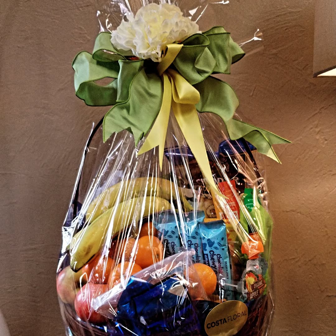 Did you know that men often receive their first flowers at their funeral? Dads deserve flowers too. Make Father's Day the day they get their first bouquet from Costa Floral 
💐
They also sell cute gift baskets if you're feeling extra generous.
📍130 S 5th St, Boise, ID 83702