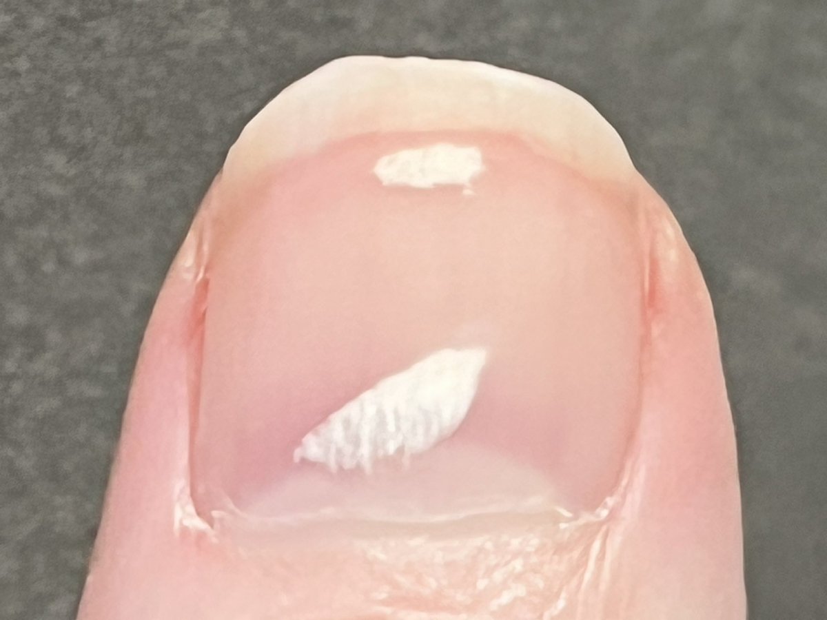 TearofGrace's tweet image. Looks like a little bird with a rain cloud above it