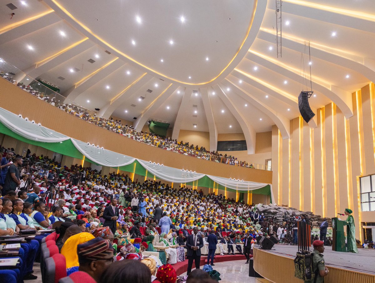 PriscillaOtti's tweet image. It was an honor to join fellow state First Ladies and Renewed Hope Initiative State Coordinators in welcoming Her Excellency, Senator Oluremi Tinubu, the esteemed First Lady of Nigeria, to Enugu State. We gathered at the International Conference Center for the flag-off of the…