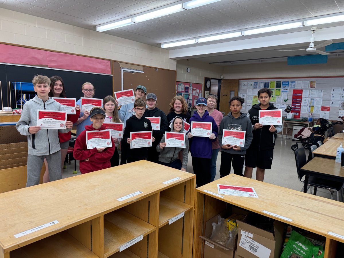 Brant Food For Thought (@brantfft) on Twitter photo Huge thanks to the <a href="/GEDSB/">Grand Erie District School Board</a> Russell Reid SNP team – led by an amazing Community Volunteer + awesome student crew! 💚🥪 You're fueling success & making waves every day! 🌊👏
#BrantFoodForThought #FeedingStudentSuccess #brantford #VolunteersMakeWaves Huge thanks to the <a href="/GEDSB/">Grand Erie District School Board</a> Russell Reid SNP team – led by an amazing Community Volunteer + awesome student crew! 💚🥪 You're fueling success & making waves every day! 🌊👏
#BrantFoodForThought #FeedingStudentSuccess #brantford #VolunteersMakeWaves