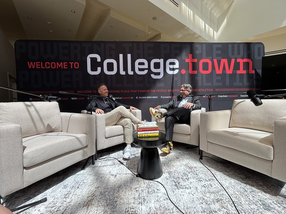 GoVCURamsAD's tweet image. Nothing like sitting down w/ Matt Roberts and talking about the new world of college athletics. College.town does a terrific job meeting the needs of administrators, coaches and staff in our industry in so many ways. Love their new path!
#NACDA25 #LetsGoVCU