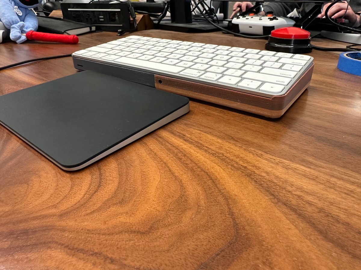michaelthatsit's tweet image. Dropped by @fdotinc yesterday to show off rev 2 of Bento. Walked out with a ton of great ideas, rev 3 is in the pipeline.
#productsesign #spatialcomputing #3dprinting