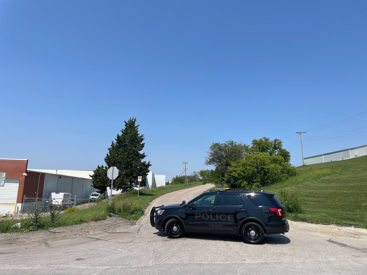 ICE enforcement underway at Omaha packing plants dlvr.it/TLH2hS