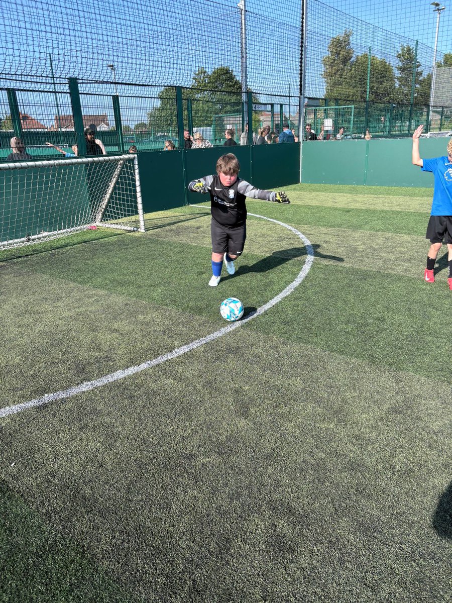 A fantastic evening of football for our Year 3 and Year 4 team at Sedgemere Road tonight as they finished the tournament in the runners up spot! 🥈 Thank you to Mr Comrie and Miss Dolphin for supporting our team this evening. <a href="/lfppeteam/">LFP PE Team</a> <a href="/LLF_DHT/">Mr. White DHT </a> <a href="/LiftSchools/">Lift Schools</a> <a href="/BirminghamEdu/">Birmingham Education</a>