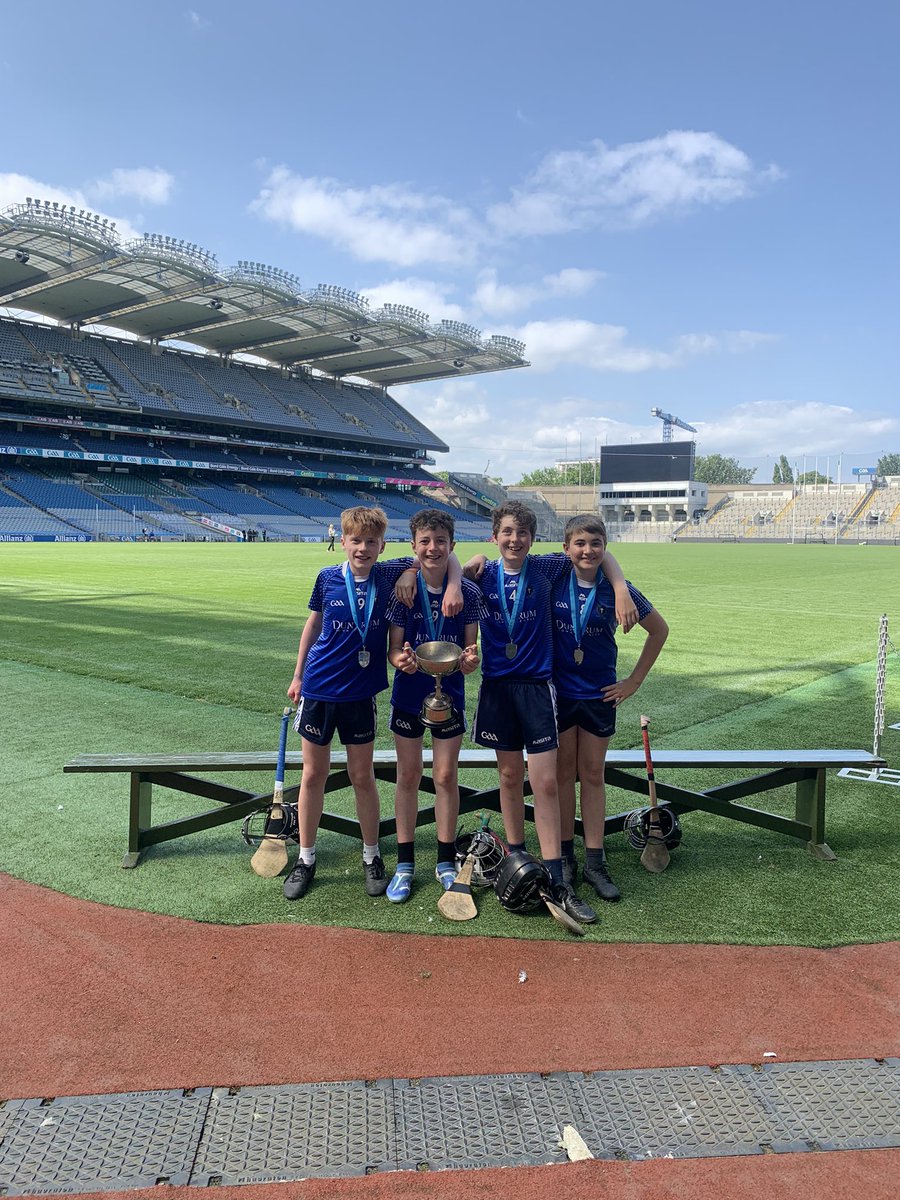 Holy Cross School tweet media