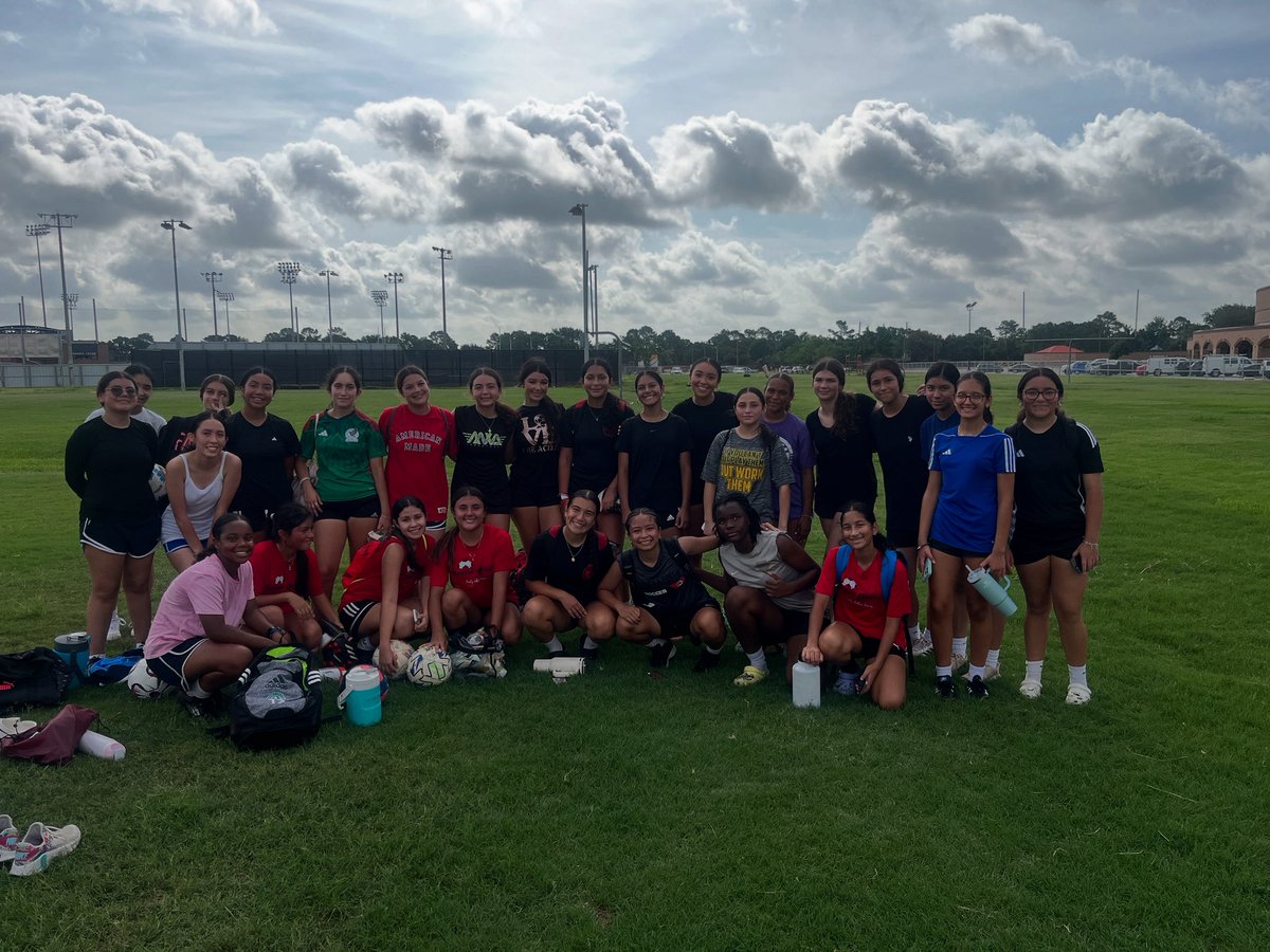 28 this morning. 

That’s the story, 28 working on getting better by putting in the work! 
Want to join us? See you Thursday, same time, same place! 
⚽️🐺🐾

<a href="/langhamcreekhs/">Langham Creek High</a> <a href="/CFISDAthletics/">CFISDAthletics</a> <a href="/lchsabc/">LC Athletic Boosters</a>