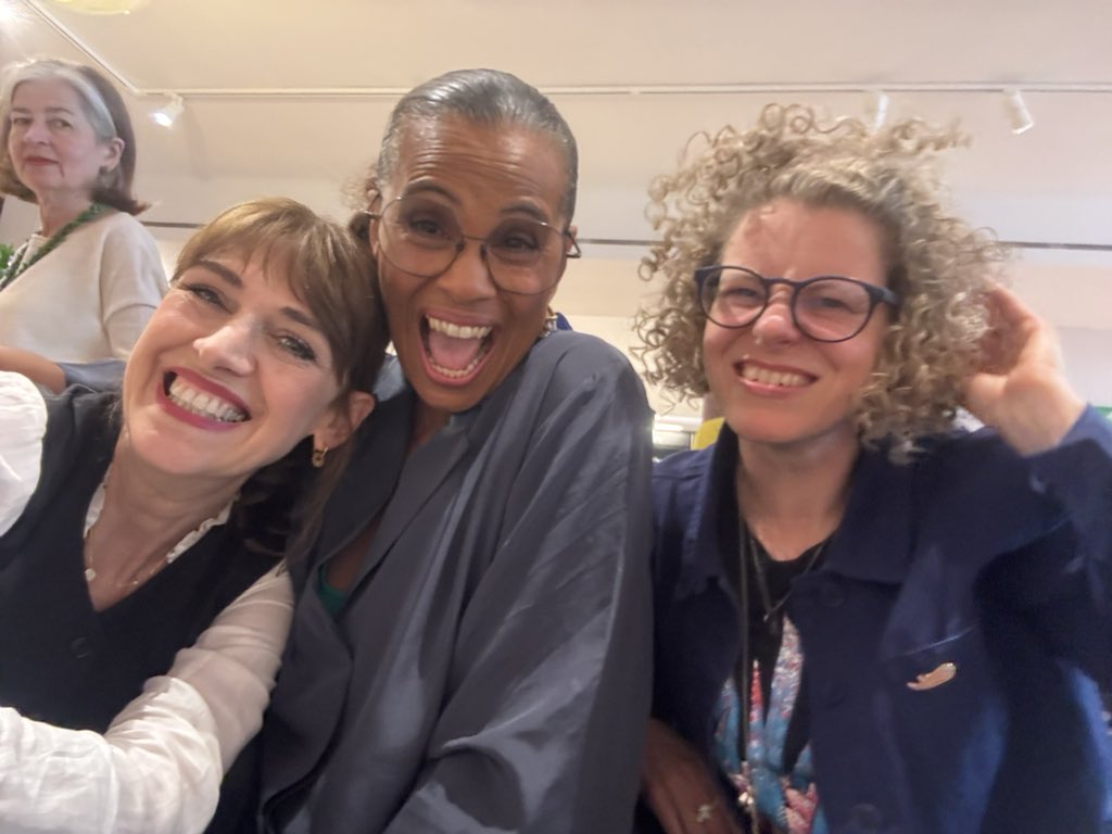 Got to meet the other <a href="/WomensPrize/">Women's Prize</a> shortlisted authors this eve… here with fellow <a href="/wnbooks/">W&N</a> author #NussaibahYounis , the brilliant #KateMosse &amp; having a laugh with #NenehCherry &amp; marine biologist #DrHelenScales… what a joy!