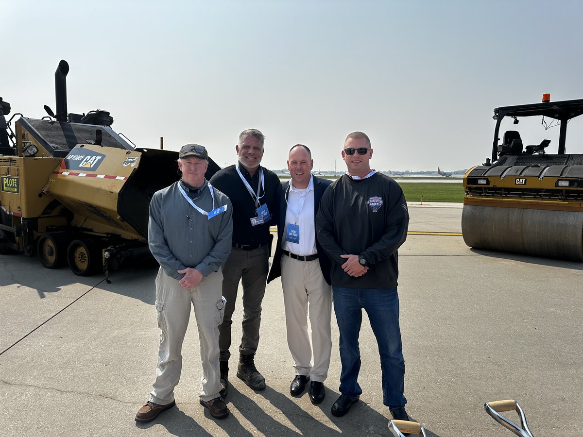 MidAmCarpenters's tweet image. Local 58 Rep John Patrick, Safety Director Al Jotautus &amp;amp; Local 54 Rep John Gregus attended the groundbreaking for a new $47m runway rehab project at Chicago's Midway Airport. The repaving project will have 0 disruption to travelers.
#WeBuildStrong #WeBuildInfrastructure #MACRC
