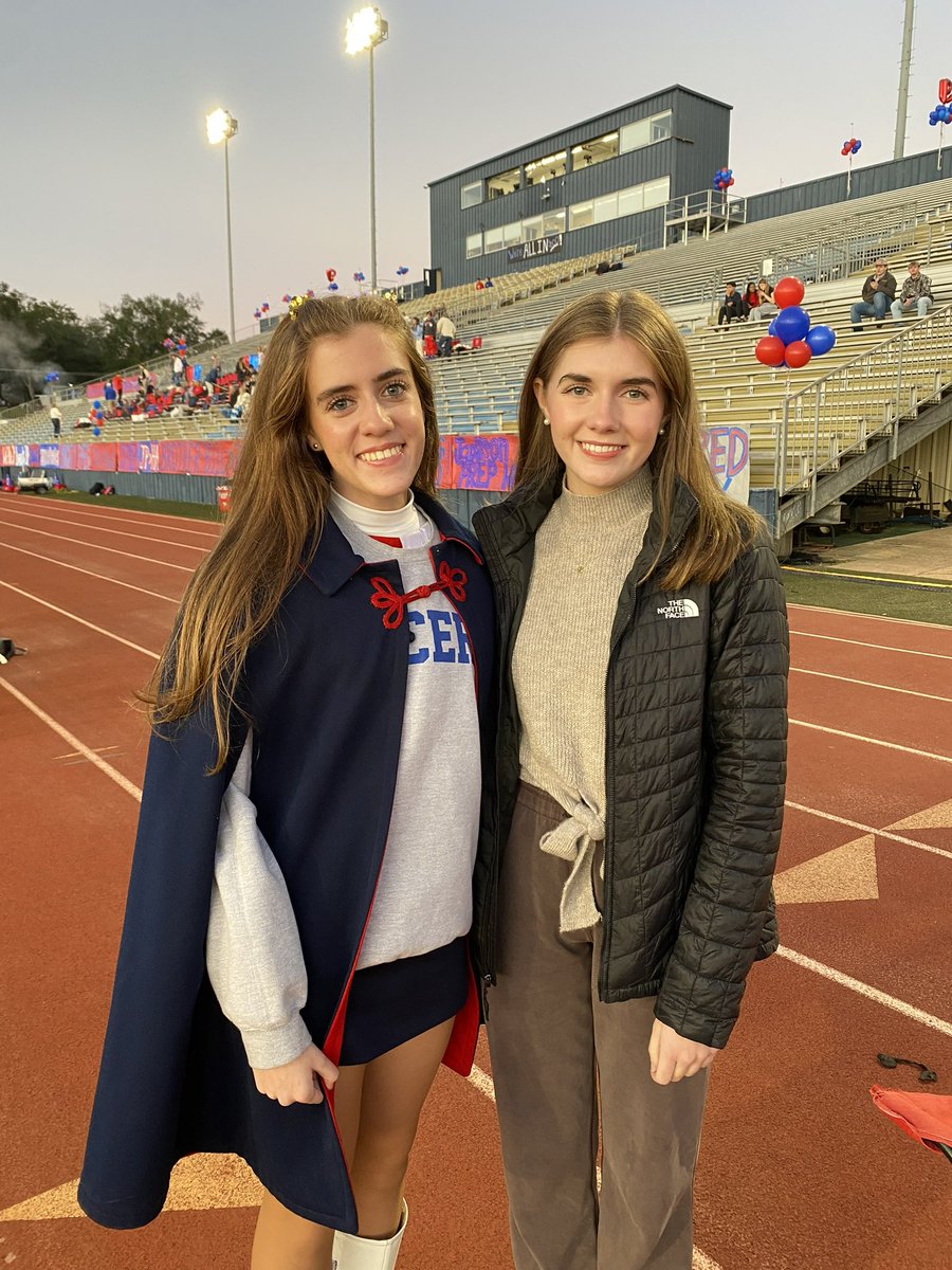 CoachMThompson's tweet image. Happy Birthday Maggie!! 17🔥