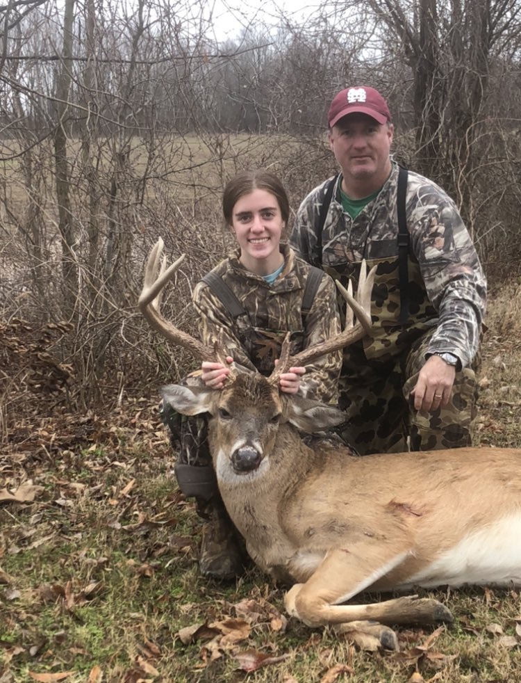 CoachMThompson's tweet image. Happy Birthday Maggie!! 17🔥