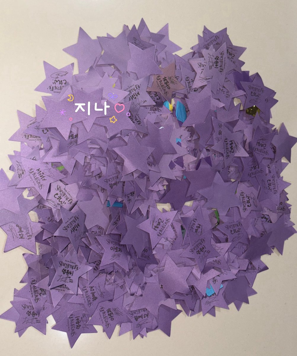 milkteajnn's tweet photo. เก็บมาเยอะมากเลย เดี๋ยวมาแจกน้า ขอคัดแยกก่อนค่ะ เก็บวันแรกไม่มีมยองจุนเลย วันที่สองได้ครบเยอะอยู่ ขอแจกให้คนสั่งของหน้าคอนก่อนตามลำดับ แล้วมาลงแจกโรฮ่าท่านอื่นนะคะ แต่อาจจะต้องออกค่าส่งกันเองน้า 🥹

#ตลาดนัดastro 
#아스트로 #ASTRO
#ASTROAD 
#STARGRAPHY
#아스트로드 #Stargraphy https://t.co/McjSMomofS