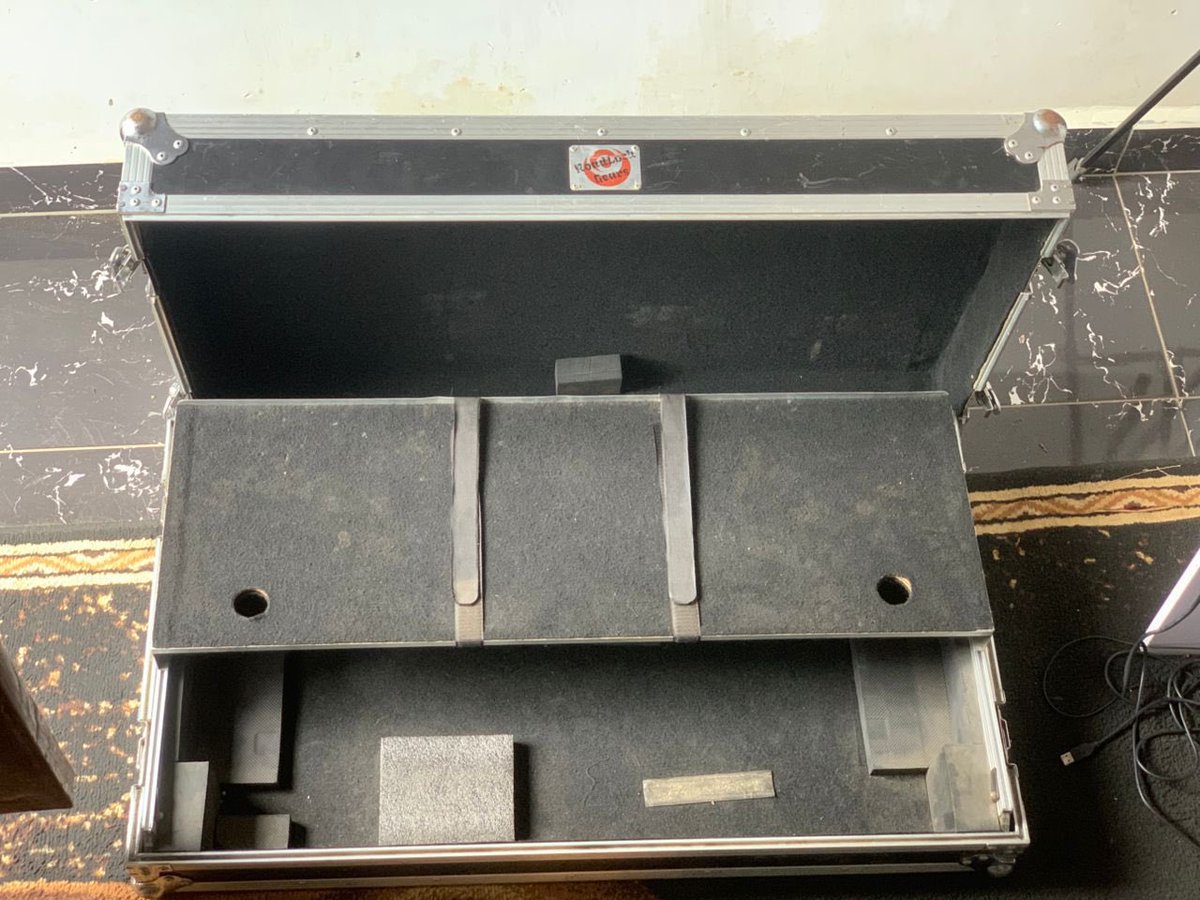 Leykan__'s tweet photo. Pioneer DDJ Sz series flight case available for sale ! 

#NDJ https://t.co/iWG1rpOgdI