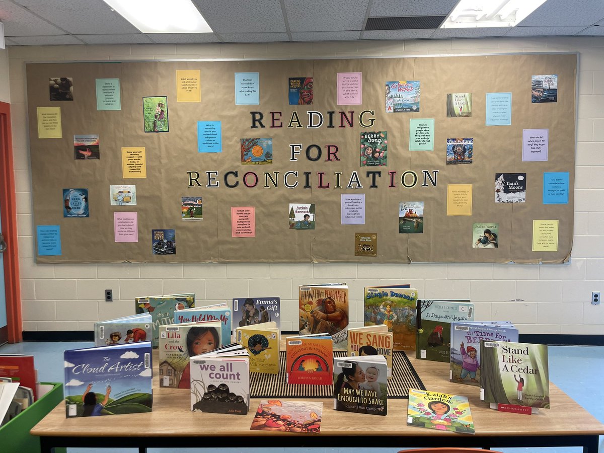 msjanepark's tweet photo. Reading for Reconciliation! School wide focus for National Indigenous History month! @tdsb @UIEC_Tdsb @LC2_TDSB @TDSBLibrary https://t.co/jpnf4SNR5P