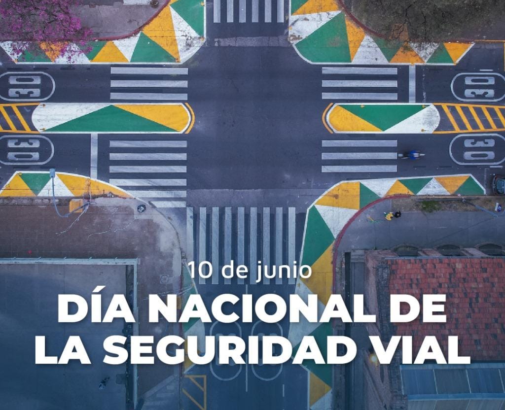 🚦 10 de junio | Día Nacional de la Seguridad Vial ⛔

Una movilidad más segura se construye entre todos y todas, día a día. ¡Continuemos trabajando por Calles para la Vida! 💛