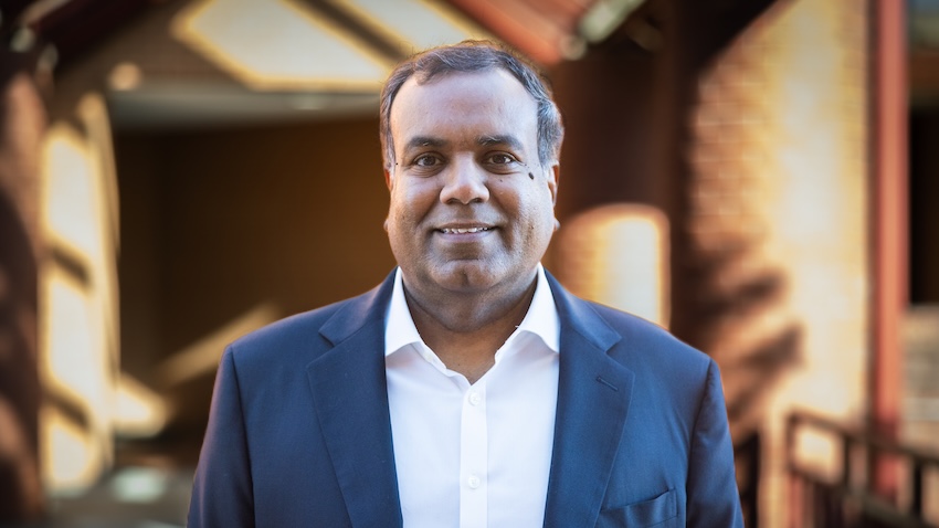 GTCSE's tweet image. Regents' Professor and Senior Associate Dean Srinivas Aluru received the 2025 Charles Babbage Award last week at IPDPS 2025! Here is a rerun of our story on the award and Aluru's research contributions in parallel computing and computational biology!
cc.gatech.edu/news/faculty-w…