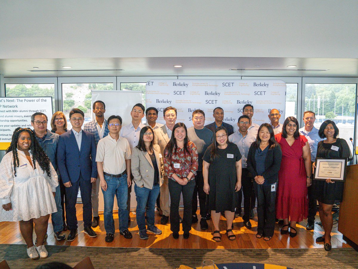 SutardjaCenter's tweet image. 🎓 Celebrating Our S25 ELPP Graduates!
We wrapped up SCET Engineering Leadership Professional Program (ELPP) at UC Berkeley with a celebration of the incredible engineers and tech leaders who spent five months growing, innovating, and building community. hubs.li/Q03rpvS50
