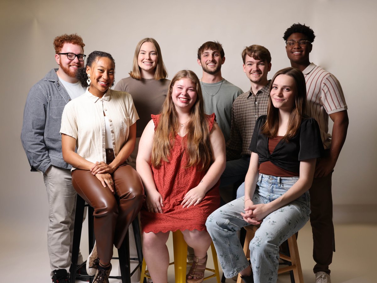 Bring the joy of New Reign to your next event! 🎶
They are ready to lead, sing and inspire at your church, camps and community events. Book them today ➡️ bit.ly/3ZTzz3K
.
.
#EaglesFlyHigh #College #TheGoodLife #OKC #Oklahoma #Christian #StudentLife #NewReign #SummerCamp