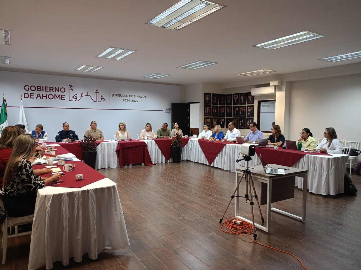 Estuvimos presentes en la Mesa Regional de Construcción de Paz, donde presentamos los resultados del Diagnóstico de Violencia Familiar en Ahome, un esfuerzo realizado en colaboración con distintas instancias municipales.
<a href="/SesespSinaloa/">SESESP Sinaloa</a> 
#PrevenciónEsAcción