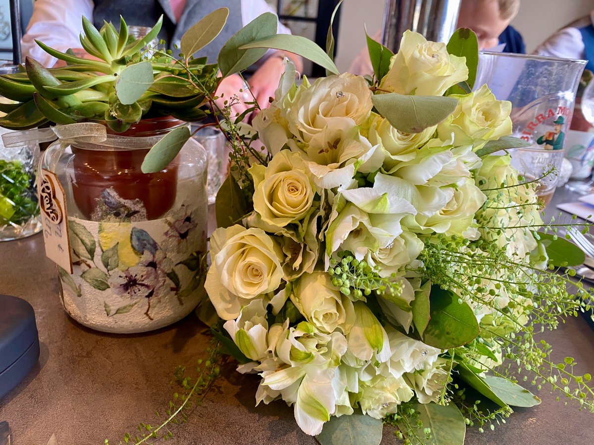 Lisa Kane tweet media