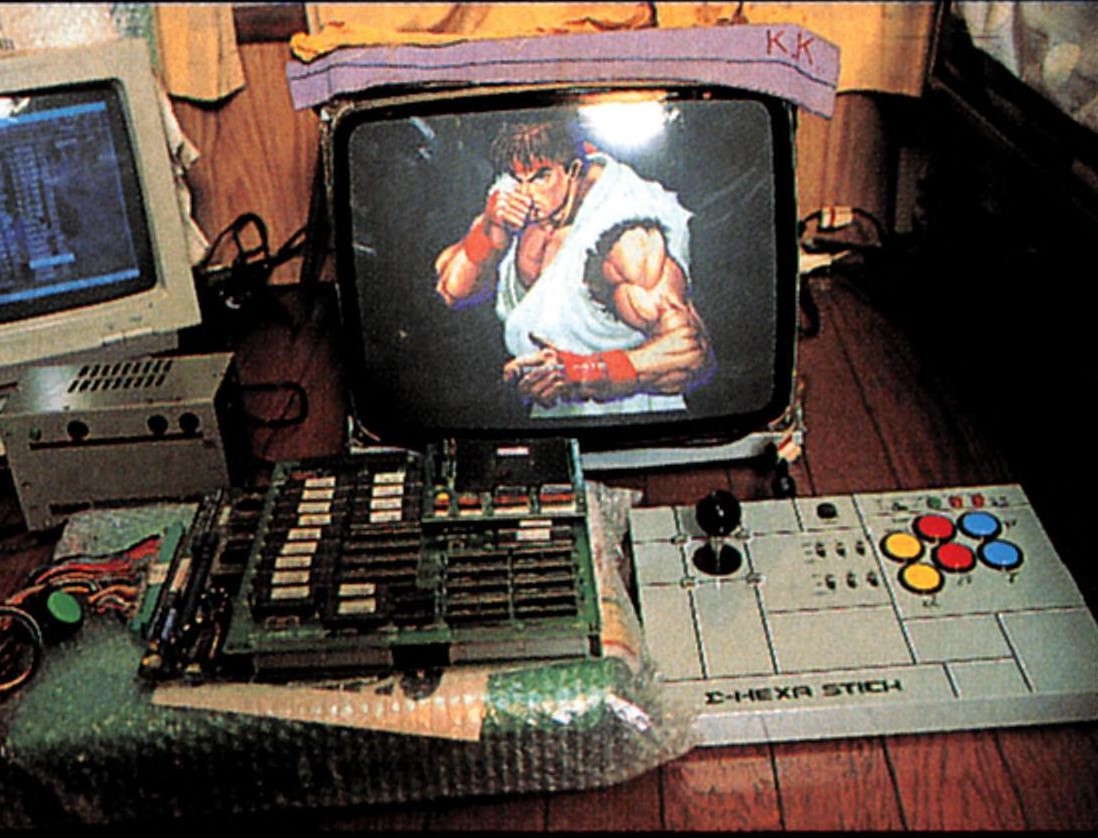 daibatadashi's tweet image. The room of a 35-year-old Fighting Maniac from Yokohama in 1996.
