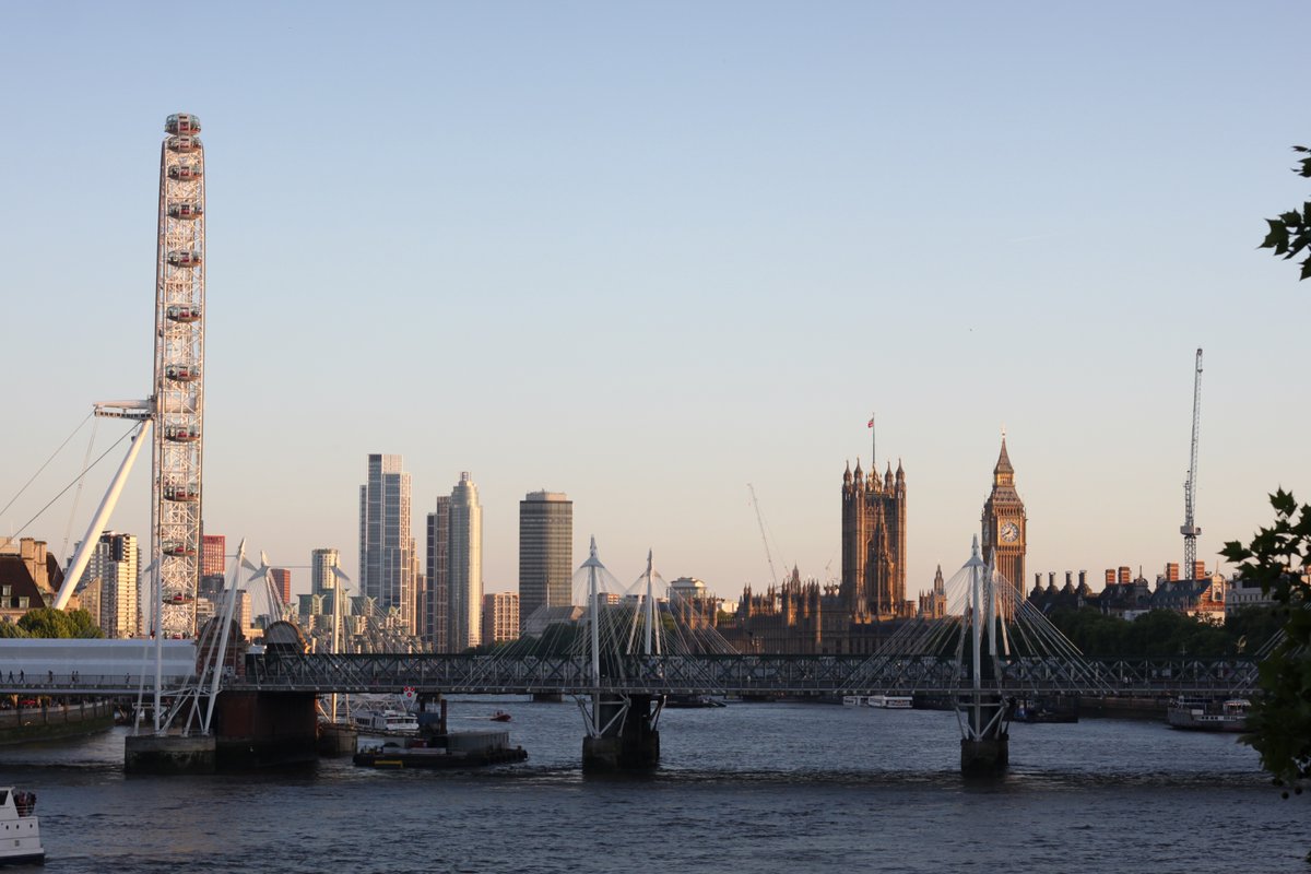 A group of Ted Rogers MBA students finished their studies with a trip to London for the International Experience Capstone at Bayes Business School. The symposium featured diverse leaders sharing insights on culture, politics, economics, and AI. More: bit.ly/3HwY68x