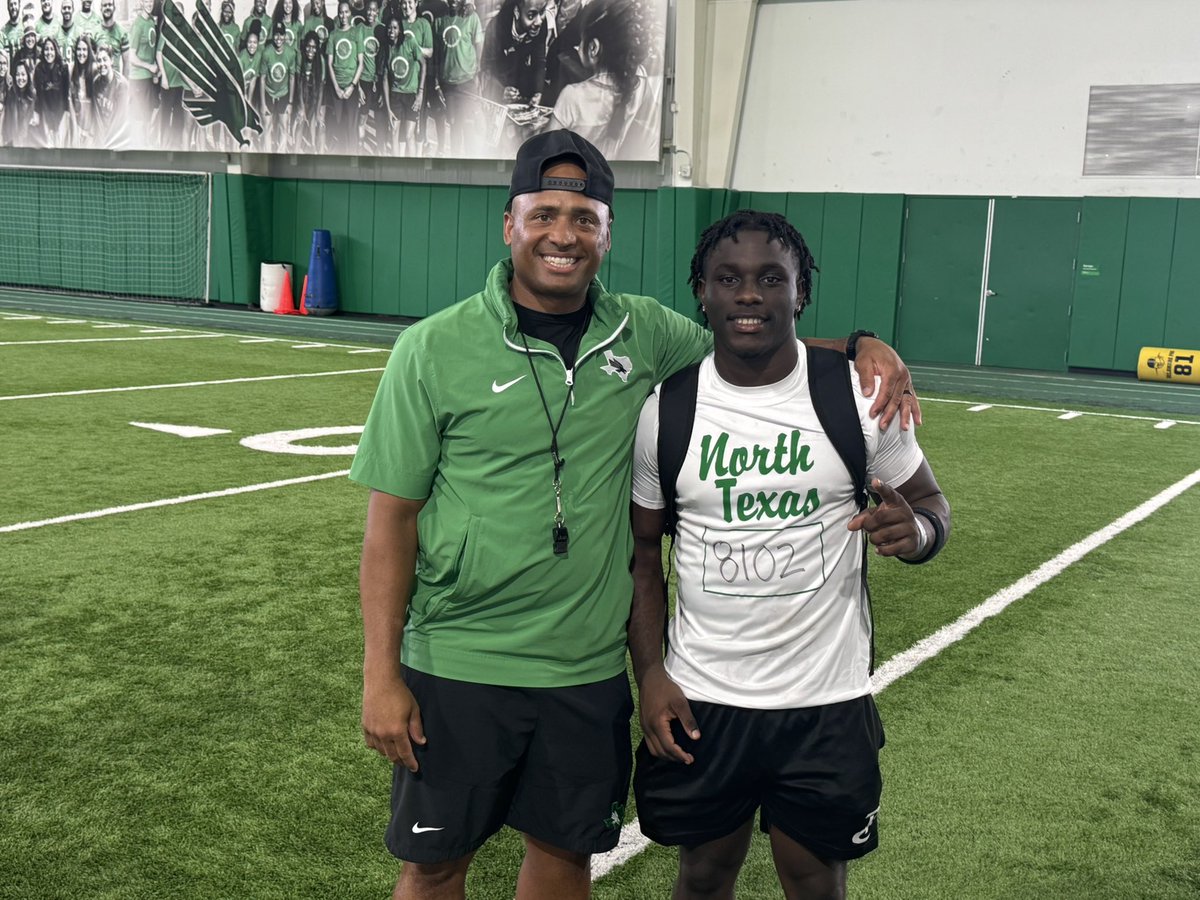TaylenStrange's tweet image. I had a great experience at the UNT camp today and got a great opportunity to compete and gain some knowledge from my coaches. 💚🤍@NDNFootball @Tolleson20 @CoachDT_TFB @PCobbs43 @MeanGreenFB @MarquiceStrange @train_ost @DawonyaTucker10