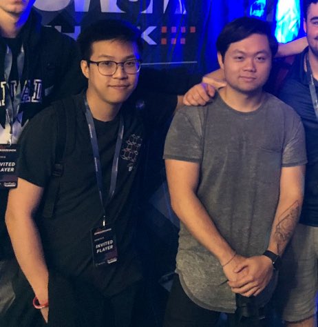Yllwfps's tweet photo. @Peterhchau Holy shit, who are these guys https://t.co/lzjZCijoyC