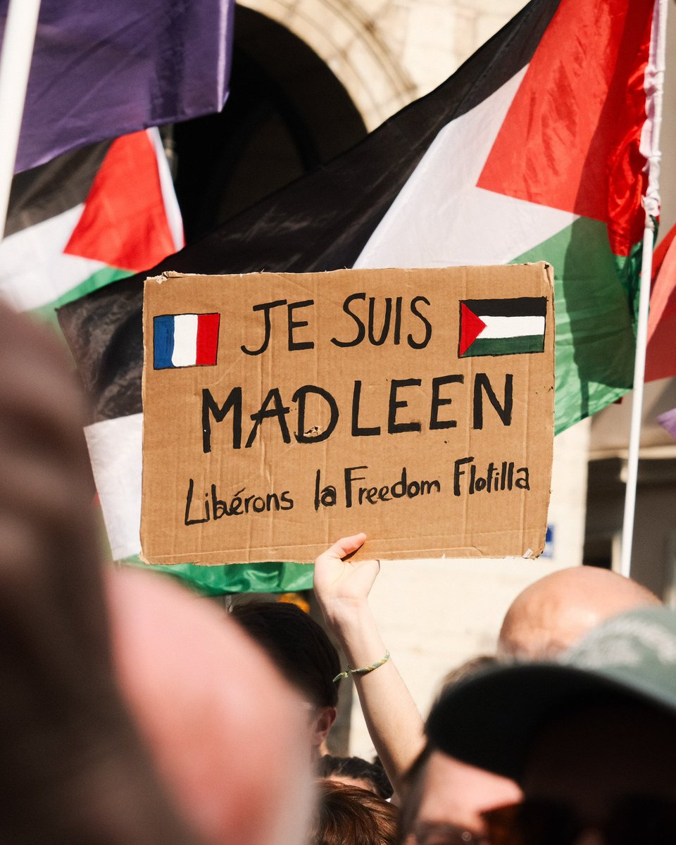 🕊️ Libérez l’équipage de la #FlottilleDeLaLiberté !

Arrêtés illégalement dans les eaux internationales alors qu’ils apportaient de l’aide humanitaire à Gaza.

À Lyon et partout : stop au blocus, stop au génocide, respect du droit international ! #FreedomFlotilla
