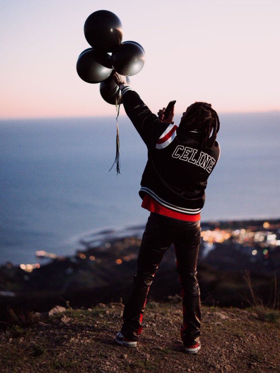 La CAUTION de 4.5M $ de Lil Durk a été refusée par le Juge car d’apres lui :

- La somme ne représente qu’une petite partie de sa fortune

- lors de son arrestation en Oct. 2024, il avait pour projet de s’enfuir à Dubai

IL N’Y AURA PLUS DE DEMANDE ! 
PROCHAINE ÉTAPE -> LE PROCÈS