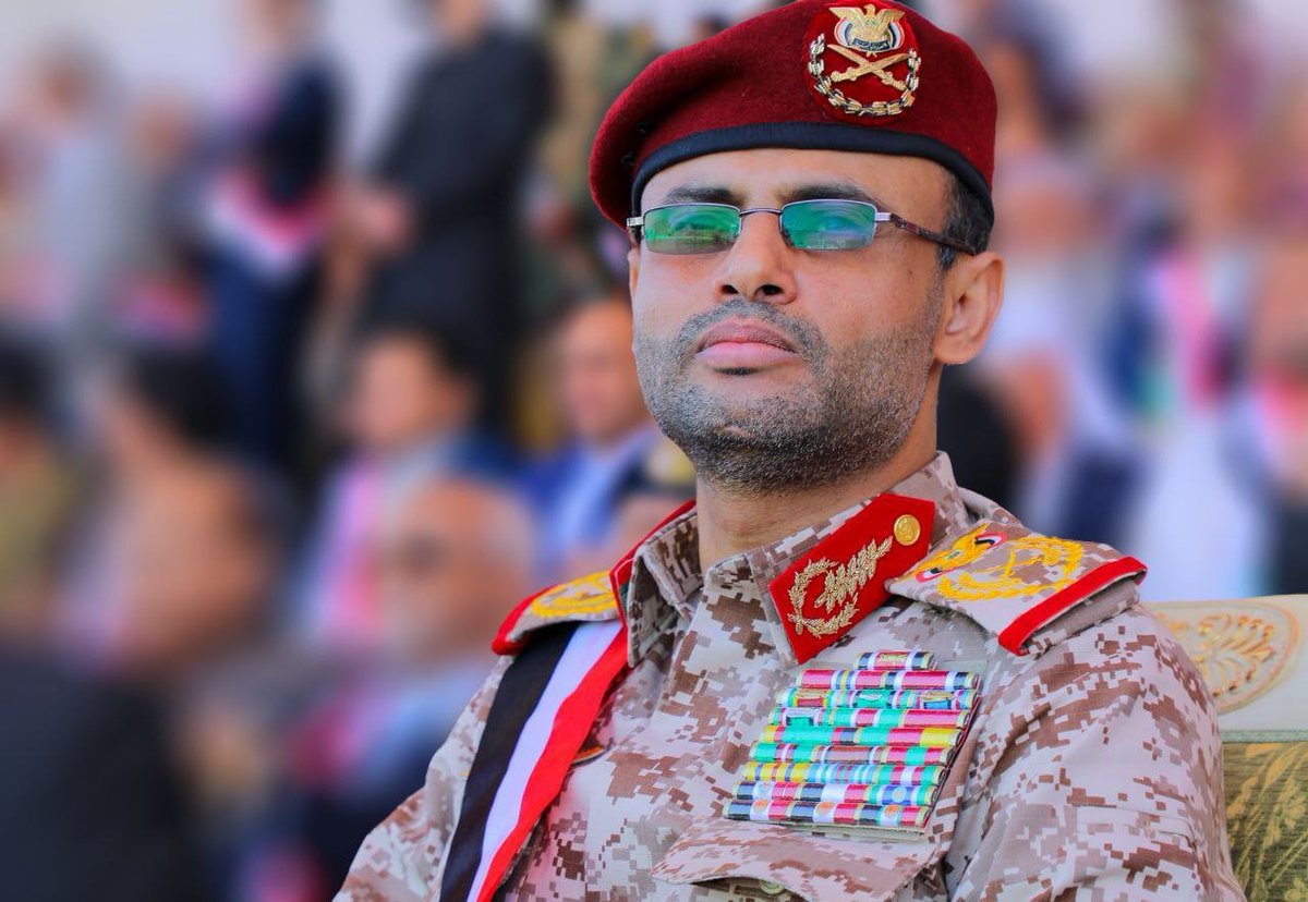 عاجل | الرئيس المشاط: لسلامة سفارات الدول القريبة من أهداف مشروعة لقواتنا في يافا المحتلة عليها إلزام حكومة العدو إبعادها مسافة كافية لأمنها، وإذا لم تستجب حكومة العدو لأي سفارة بهذا الطلب ننصحها بالإغلاق والمغادرة حتى لا يعرضها العدو للخطر

#مكتب_رئاسة_الجمهورية_اليمنية