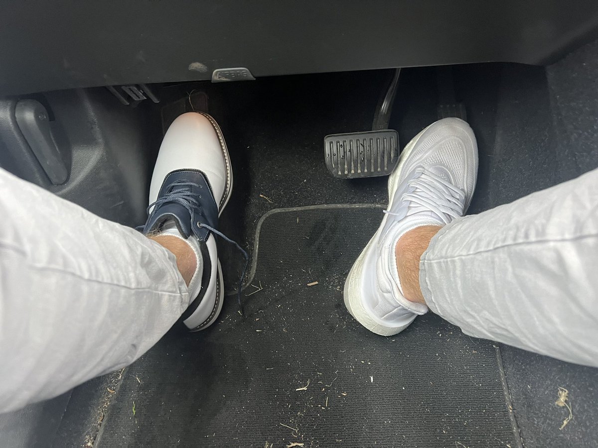 Grang2989Timmy's tweet photo. Late to the tee time #CBTM https://t.co/f0ZLXWZuqJ