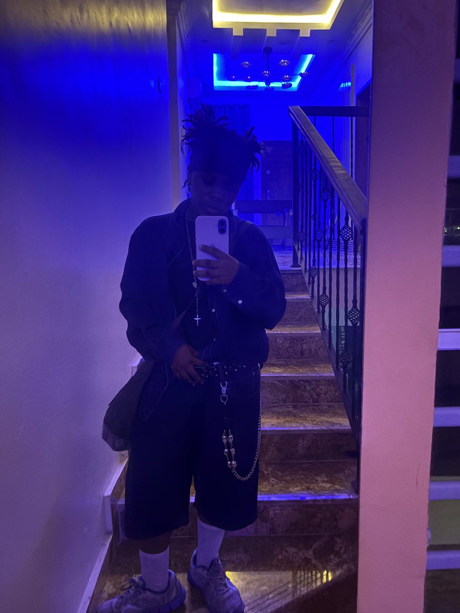 luneeywya's tweet image. SXC out now on all platforms,link in bio and thank y’all for the streams, let’s keep going skiii!!!!🗣⭐️