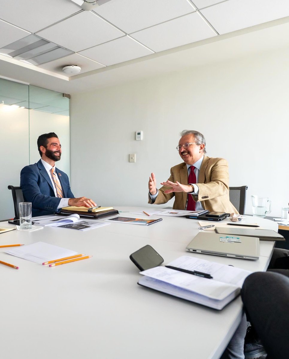 Kenji López-Cuevas (@kenjilopezcueva) on Twitter photo 🇲🇽 Construyendo productivas alianzas en la Secretaría de Economía <a href="/SE_mx/">Economía México</a>.
📍 Me reuní con el Dr. Javier Dávila Torres, Director General de #Planeación y Evaluación de esta dependencia federal, con quien abordamos oportunidades para fortalecer la colaboración interinstitucional 🇲🇽 Construyendo productivas alianzas en la Secretaría de Economía <a href="/SE_mx/">Economía México</a>.
📍 Me reuní con el Dr. Javier Dávila Torres, Director General de #Planeación y Evaluación de esta dependencia federal, con quien abordamos oportunidades para fortalecer la colaboración interinstitucional