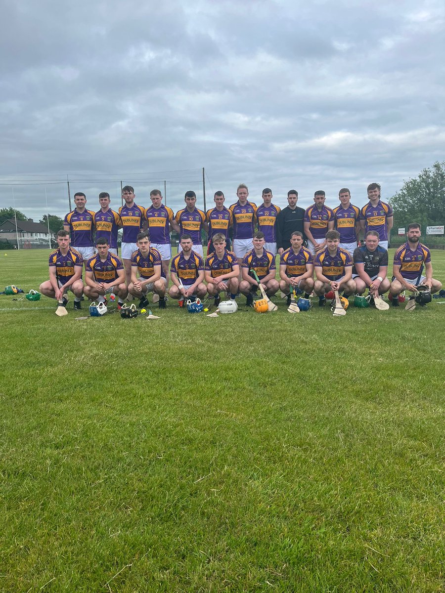 Captains and Team before the off🟣🟡🟣🟡🟣🟡