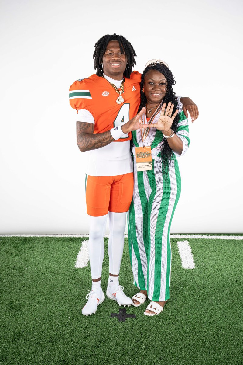 Tosh✨ (@sugarmama813) on Twitter photo Huge Congratulations to my Son <a href="/DereonColemanQB/">Dereon Coleman</a> on your accomplishments!! The best is yet to come💚🧡🌴🙌🏽
#ItsAllAboutTheU
#GoCanes Huge Congratulations to my Son <a href="/DereonColemanQB/">Dereon Coleman</a> on your accomplishments!! The best is yet to come💚🧡🌴🙌🏽
#ItsAllAboutTheU
#GoCanes
