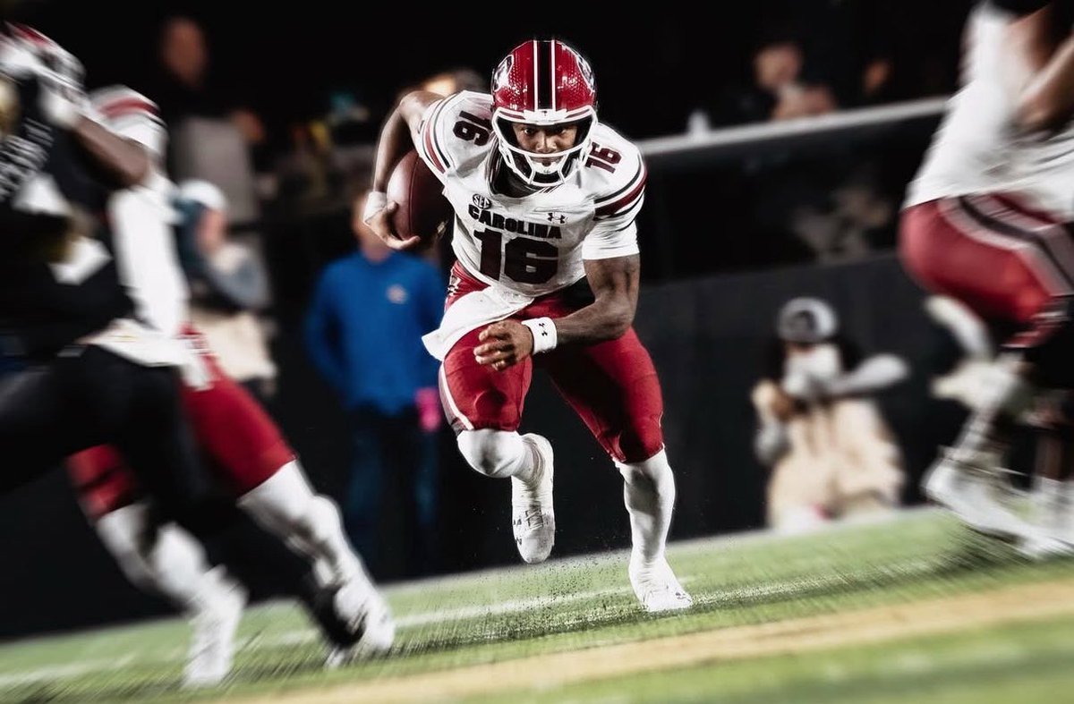 trey19moore's tweet image. i will be back at south carolina tomorrow @CollinsHillFB @CoachBeck56 @SwickONE8 @bna424 @Daverin_Geralds @ROBERTSON_9TWO @B_MiddletonSC @CoachHarrisSC @CoachTeasley @SamSerbay