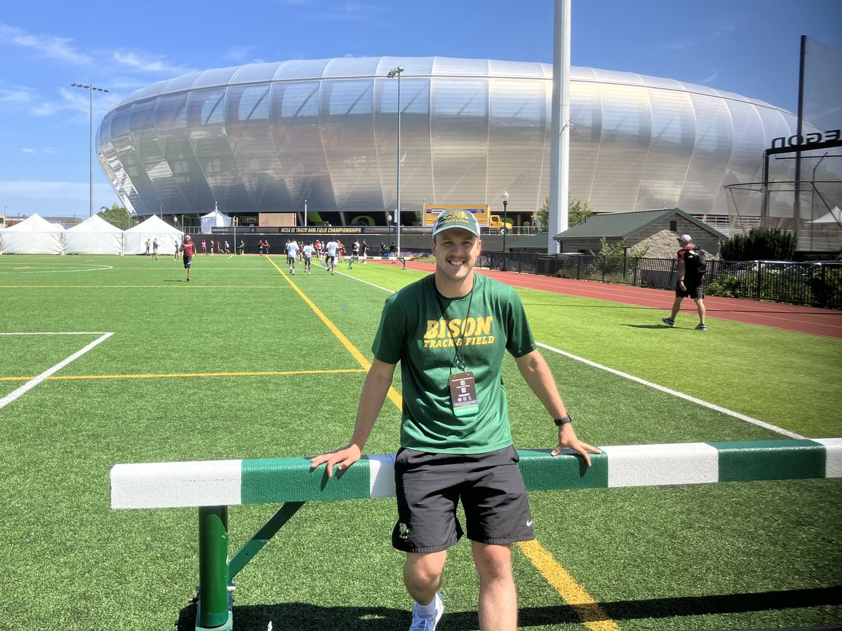 NDSUTrackField's tweet image. Thompson ➡️ Fargo ➡️ Eugene