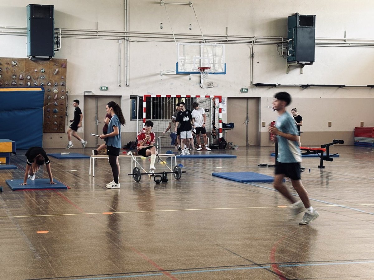 🎓 Début des épreuves de spécialité EPPCS aujourd’hui !
💪 3 jours d’épreuves pratiques &amp; orales dans 10 centres.
👏 Bon courage aux candidats scolaires &amp; individuels !
🙏 Merci aux membres du jury pour leur engagement.