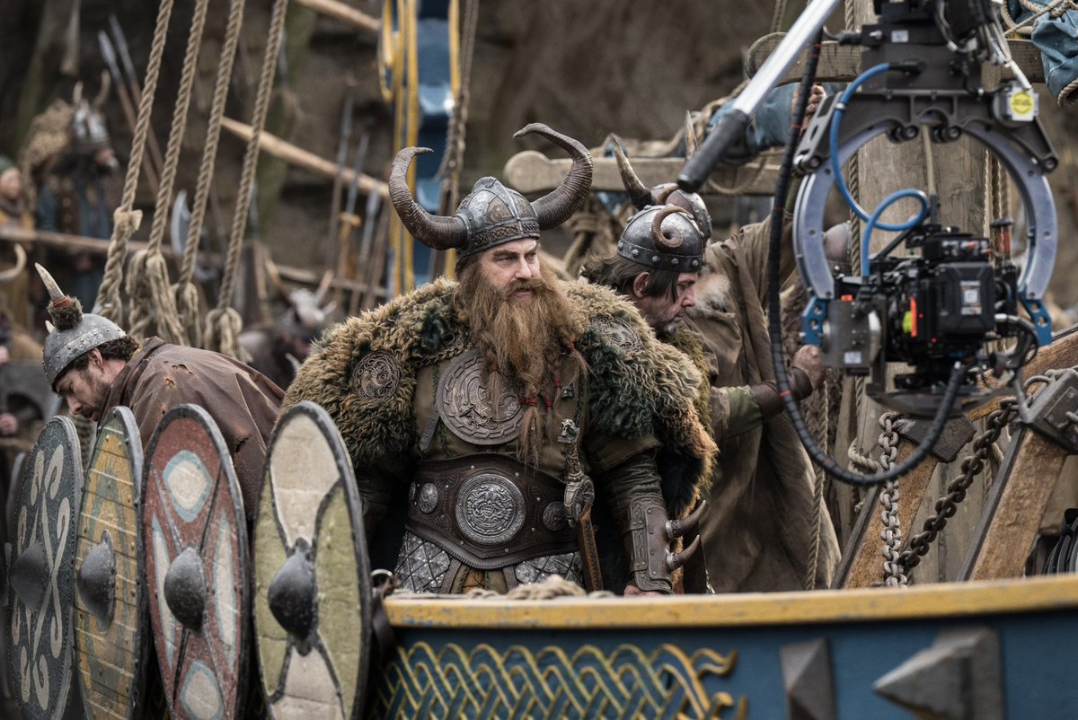 Gerard Butler tweet media