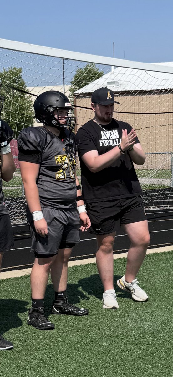 Chris Stevenson (@bringthehammer) on Twitter photo Coach long enough & some of your all-time favorite athletes come back around to give the coaching gig a shot. Lucky me...& lucky <a href="/AvonFBOrioles/">Avon Football</a>! We got a good one in <a href="/Zrichy70/">Zach Richards</a>.
The great Tom Landry once said, “A coach is someone who tells you what you don’t want to hear, who Coach long enough & some of your all-time favorite athletes come back around to give the coaching gig a shot. Lucky me...& lucky <a href="/AvonFBOrioles/">Avon Football</a>! We got a good one in <a href="/Zrichy70/">Zach Richards</a>.
The great Tom Landry once said, “A coach is someone who tells you what you don’t want to hear, who