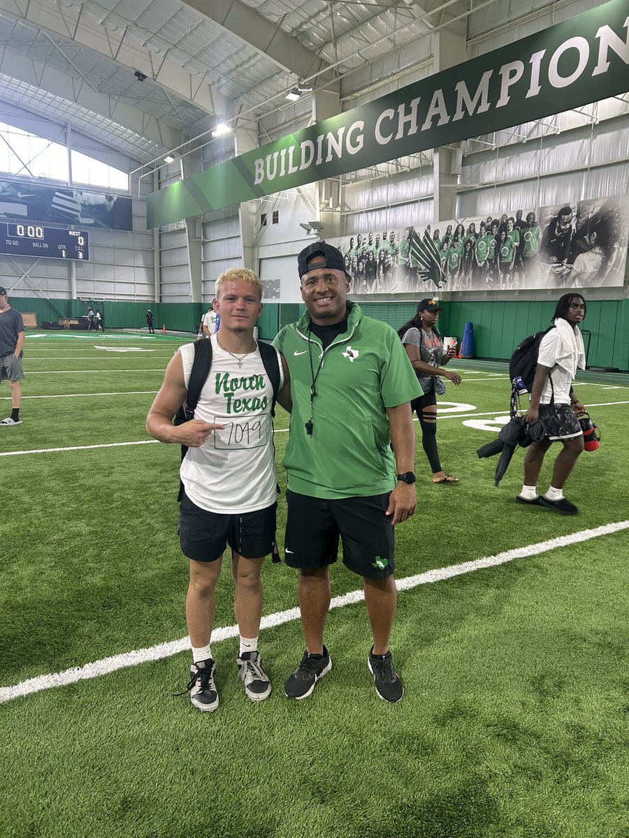 teagan_001's tweet photo. Had a great camp at @MeanGreenFB , thank you @PCobbs43 for the advice and support. 

@PineFootball @CoachTJones08 https://t.co/xcTUJMKGCH