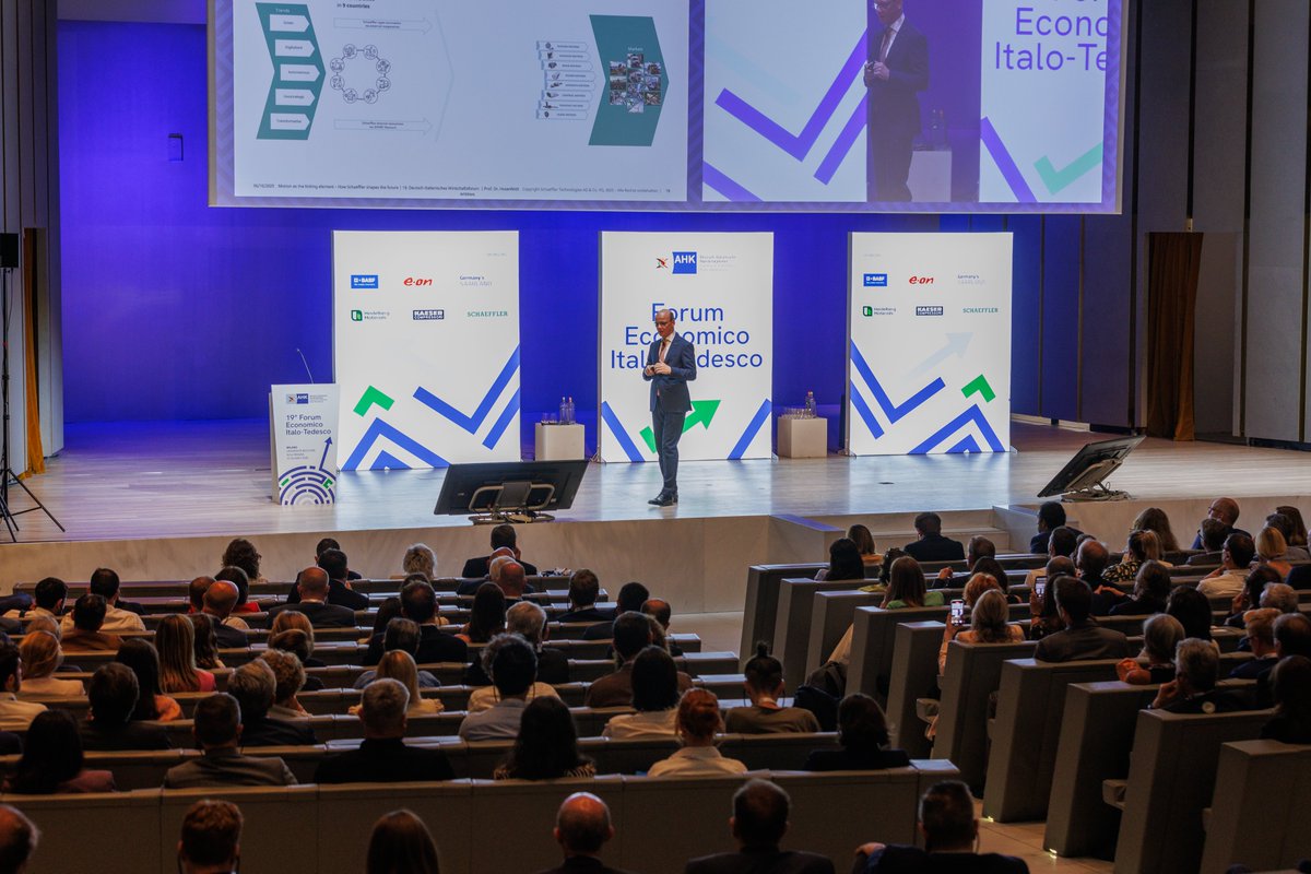 Il 19° Forum Economico Italo-Tedesco si è concluso, ponendo l'accento sul futuro industriale europeo.

Ministro <a href="/adolfo_urso/">Adolfo Urso</a>: "Italia e Germania unite su transizione verde e competitività." Presidente Monica Poggio: Italia e Germania "motore trainante del rilancio europeo."
