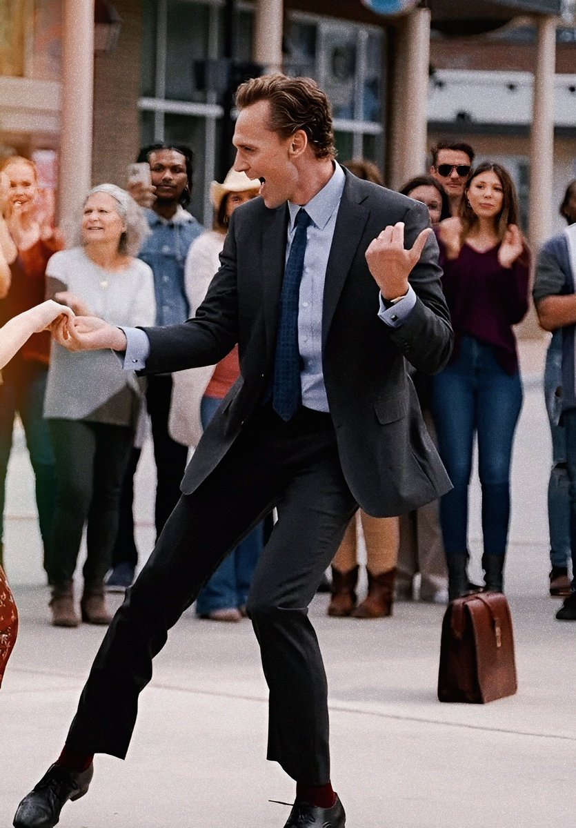 HiddlesAn's tweet photo. "There are shortcuts to happiness, and dancing is one of them.” 
—Vicki Baum

#TomHiddleston ...with love!
#TLOC https://t.co/pGfuKxLeUi